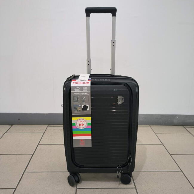 Чемодан FREEDOM п/п 20"+ ноут  (601-6)